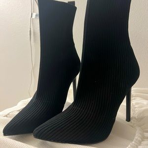Steve Madden Discreet in Black boots